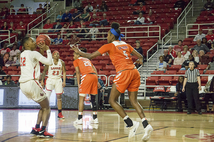 Women's Basketball 